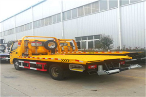 甘家口附近拖车救援搭电